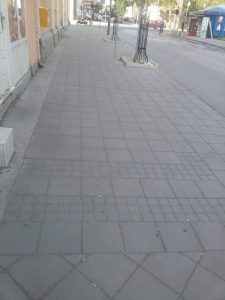 Slozene i uklopljene behaton ploce, vise vrsta za stazu pesacku.