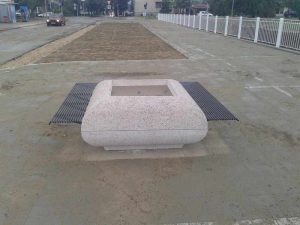 Jos jedan od uredjenih staza i parkinga, ne znamo za koju su se namenu odlucili